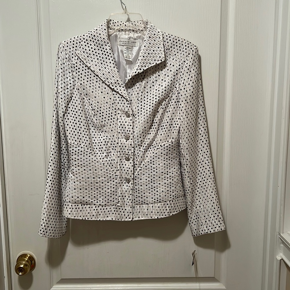 NWT, Jackie Jon-New York, Black and white jacket. Crystal rhinestone buttons.